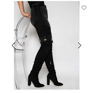 Suede Knee high Boots w Belt